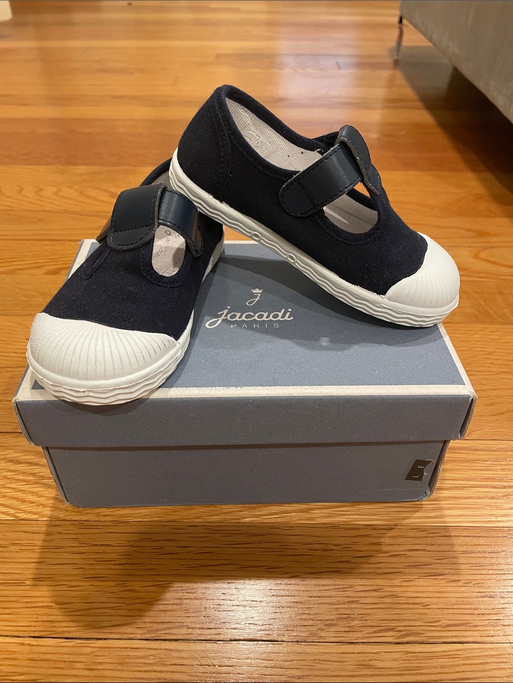 Jacadi Paris toddler shoes brand new